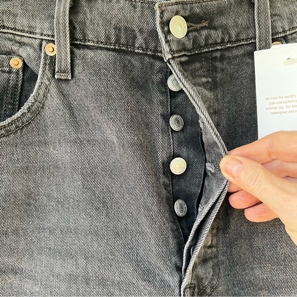 LEVI’S 501 SKINNY STRAIGHT BLACK DISTRESSED BUTTON FLY JEANS NWT - Picture 3 of 7